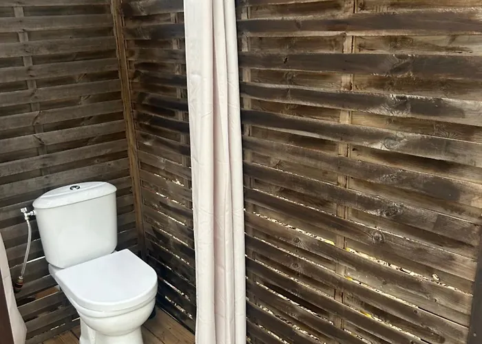 Tente Avec Vue Sur La Baie D'ajaccio Tente de luxe Ajaccio (Corsica)